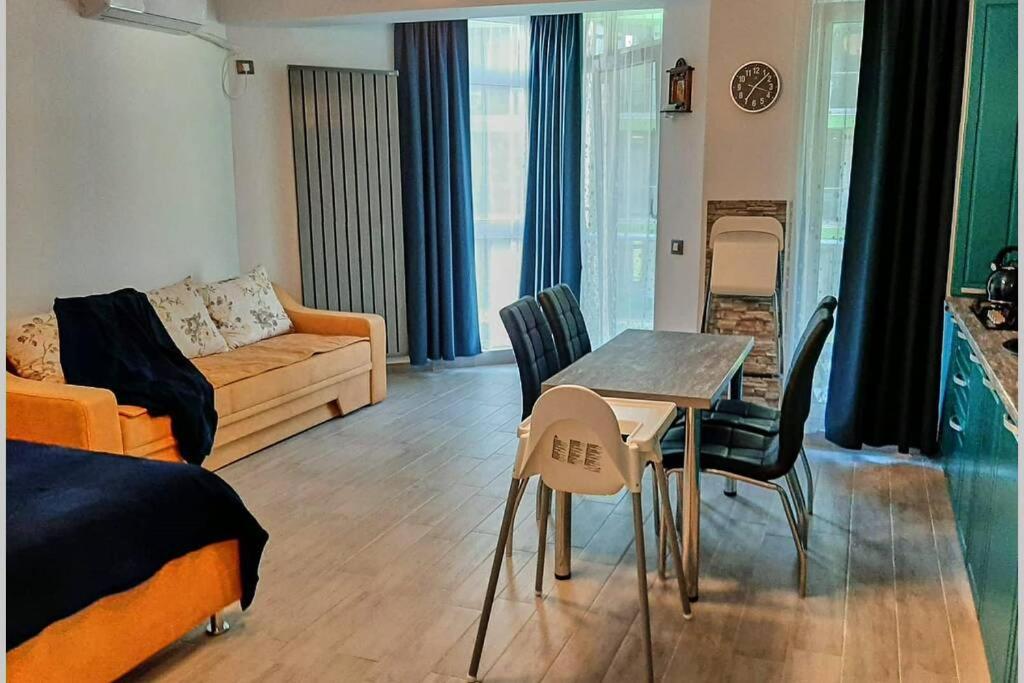 Eka Studio - Pool & Spa Beach Resort Năvodari 외부 사진